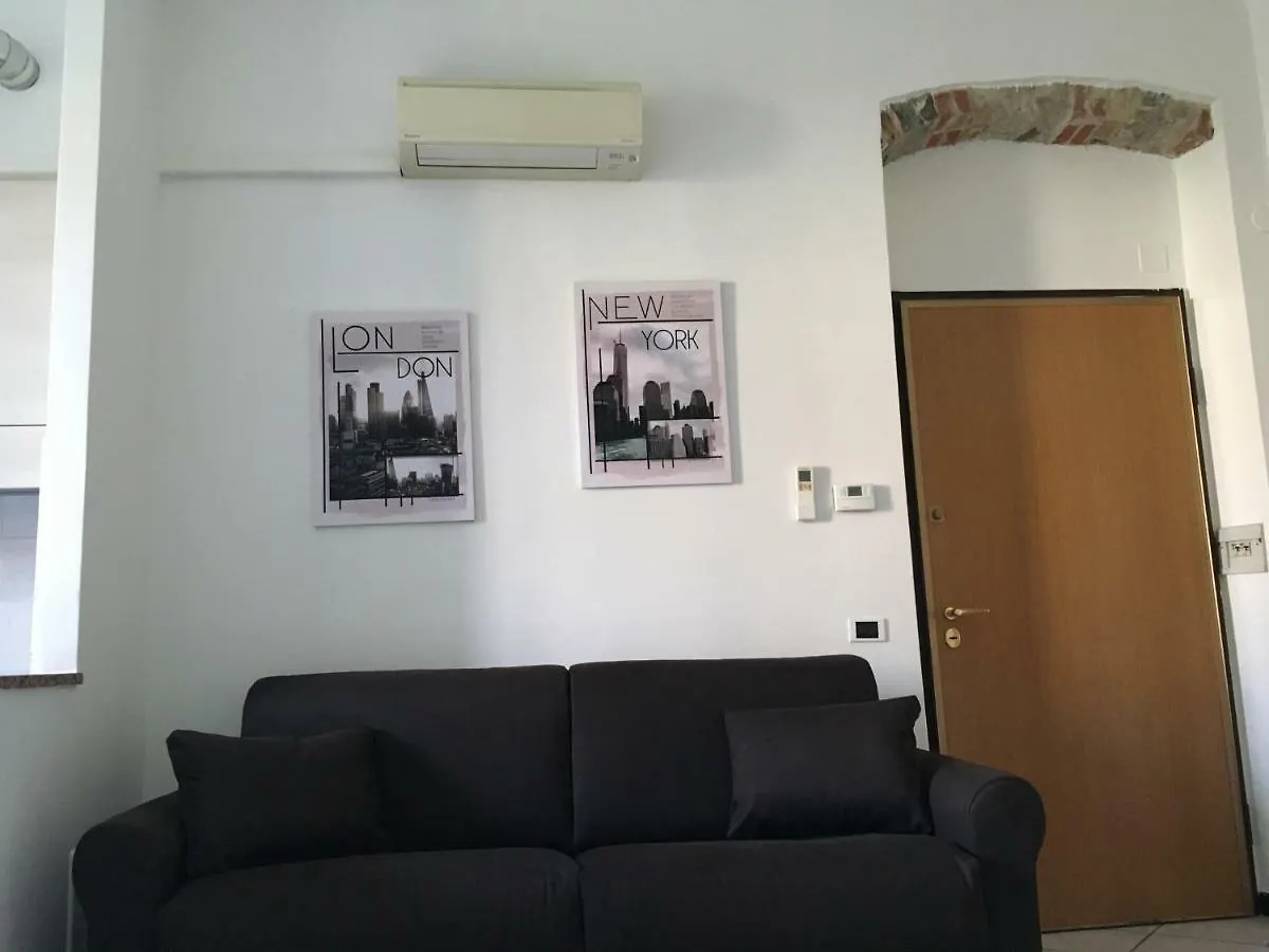 Station'S Windows Apartment La Spezia