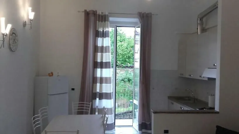 Station'S Windows Apartment La Spezia Italy